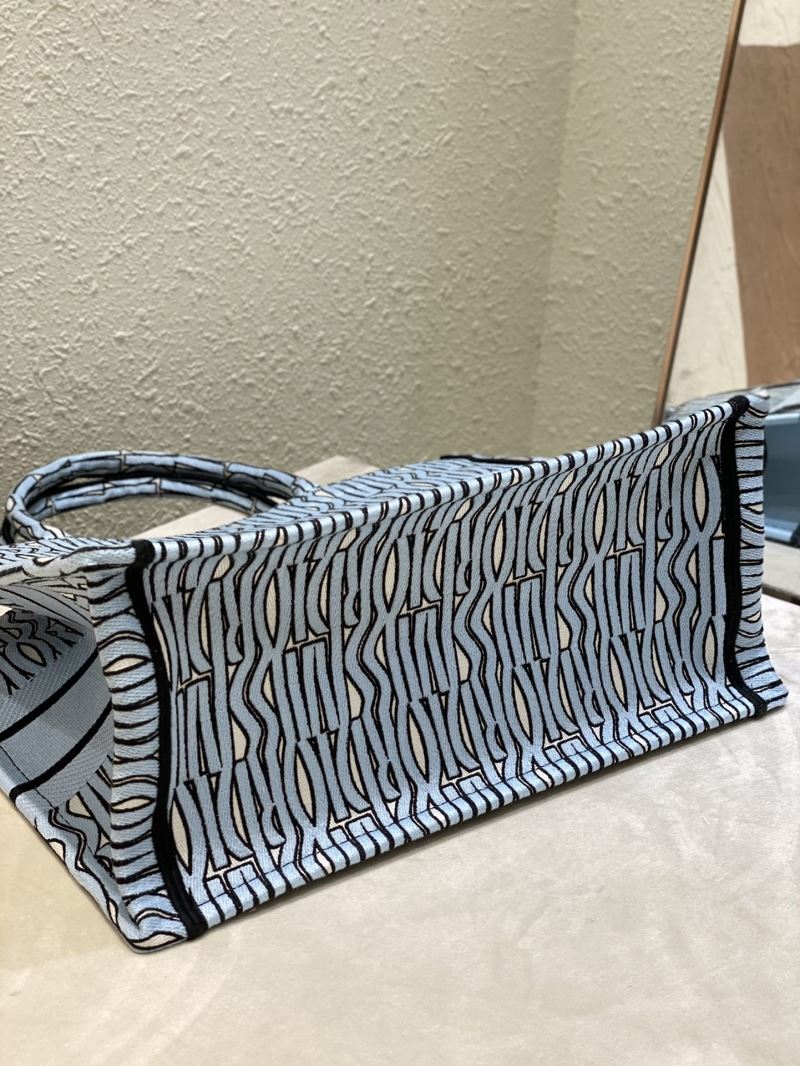chr1st1an D10r shopping bags